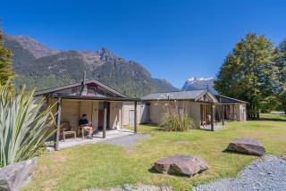 Eglinton Valley Camp - Te Anau Downs - 2