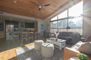 Spring Creek Penthouse by Canadian Rockies Vacation Rentals - Canmore - 2