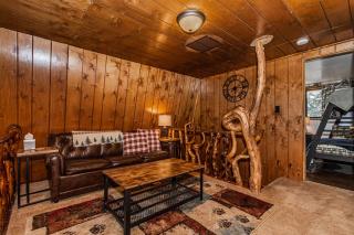 Winterfell Cabin - 8