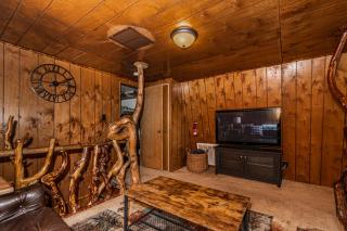 Winterfell Cabin - 7