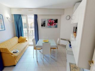 Coquet 2P avec 2 balcons, clim, parking et Wi-Fi gratuit, en plein centre de Menton - FR-1-196-157 - Menton - 7