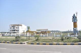 Bedi's Dream Land Hotel & Resort - Ayodhya - 7