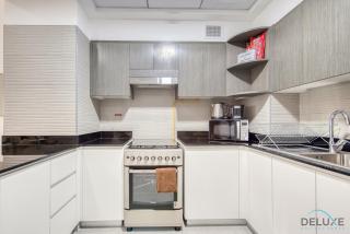 Whimsical 2BR at Bella Rose Barsha South by Deluxe Holiday Homes - Dubai - 9