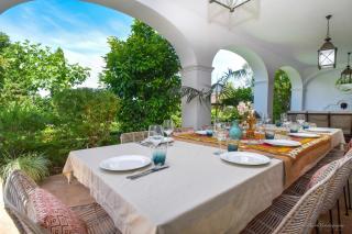 Spacious Andalusian-inspired Villa with Scenic Views - Marbella - 1