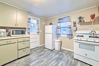 Quaint Frederic Home Ski, Boat and Hike Nearby - Frederic - 3