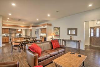Tempe Escape with Patio and Bar - 11 Mi to Phoenix! - Tempe - 6