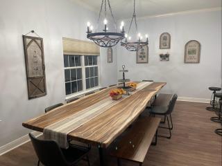 Gorgeous 10 Acre Estate POOL HOT TUB GAME ROOM - Spicewood - 1