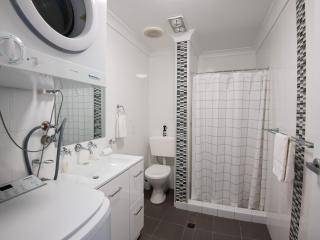 Astrids at Central Park - 2BR l Lake & Mountain Views l Central Location l WiFi - Jindabyne - 2