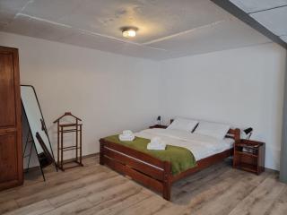 The Cozy Bunker - Sibiu - 6