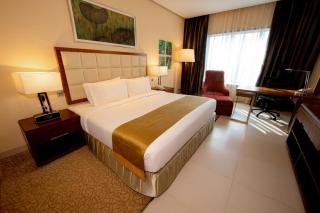 Holiday Inn Cochin by IHG - Cochin - 4