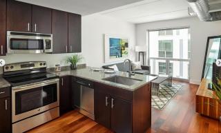 2 Bedroom 2 Bathroom Furnished Apartment Near Rittenhouse apts - 9