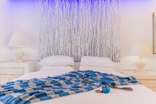 Kouros Home & Suites - 2