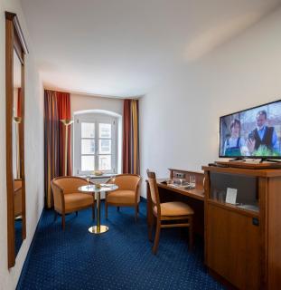 Altstadthotel der Patrizier - Ratisbona - 1