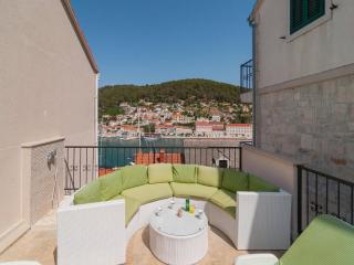 Pucisca Vero Apartments - Pučišća - 8