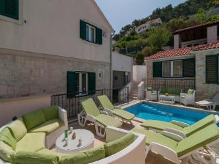 Pucisca Vero Apartments - Pučišća - 9