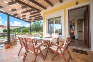 Ianthi Beach Villa by "elite" - 1