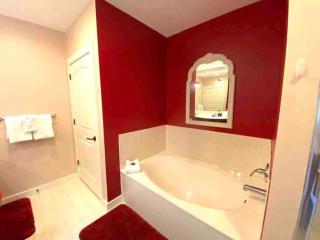 Luxury Condo in Golfer’s Paradise - 4