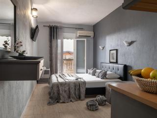 HOUSE TOULA ELEGANT - 8