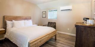 Cottages On River Road - Guerneville - 9