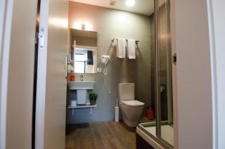 Hostal Live Barcelona - Barcelona - 2