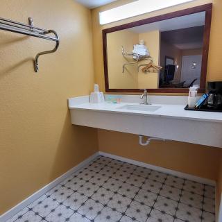 Olympic Inn & Suites Port Angeles - Port Angeles - 3