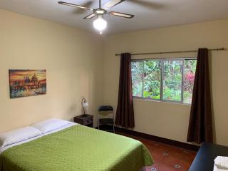 Casa Verónica a 2 kilometros del IRTRA - Retalhuleu - 1