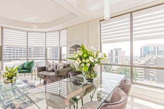 Sandton Skye Premium Suites & Penthouses - 2
