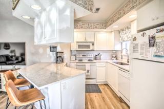 Waterfront North Myrtle Beach Condo with Pool Access - Myrtle Beach - 3