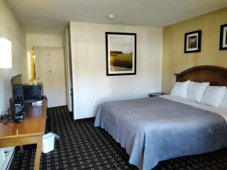 Quality Inn & Suites - 2
