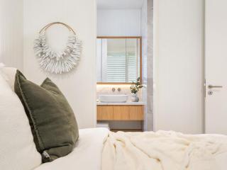 Aroha - beachside luxury home with private pool - 1