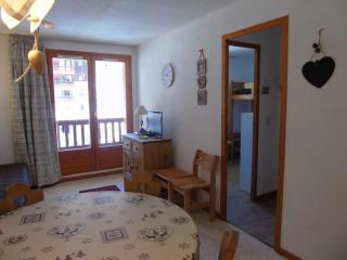 2 Pièces pour 4 pers. à Valfréjus près des pistes, balcon, parking gratuit - FR-1-561-12 - Modane - 8