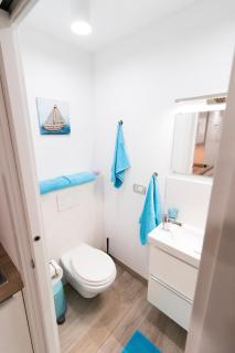 Room at Vacation Station Piran - 6