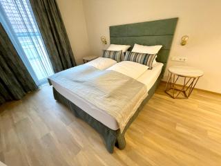 Hotel Lutz - Rain - 6