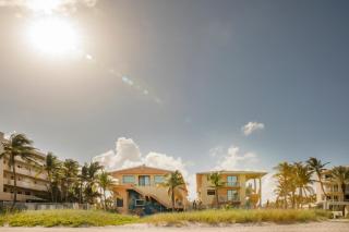 Windjammer Resort and Beach Club - 9