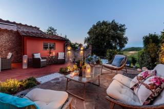 Villa Chianti, your Secret 4 Bedrooms Retreat with View over the Vineyards in Marcialla - 5