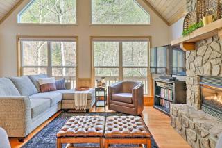 Idyllic Creekside Bryson City Gem with Hot Tub! - Bryson City - 8