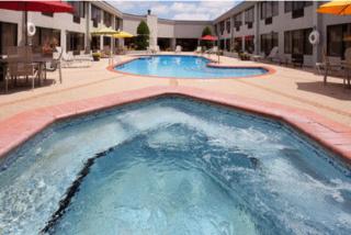 Best Western Plus Madison-Huntsville Hotel - Madison - 9