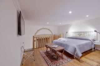 Right House - Small Garden in Old Town - Historical Castle District - Cagliari - 6