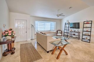 Direct Gulf Access and Lanai Sunny Naples Home! - Naples - 8