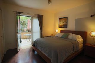 ApartHotelMontreal by Les Terrasses Saint Urbain 2225I2 - Montreal - 3
