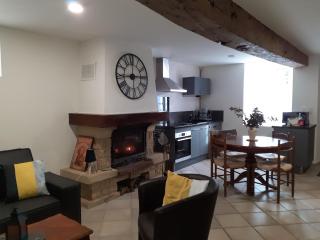 DANS LA MAISON D'A COTE - Azerables - 6