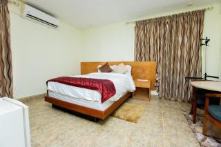 Sam's Cottage Hotel - Dzorwulu - 1