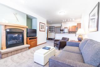Perfectly Cozy 3rd floor Zephyr Mountain Lodge Condo with remodeled bath condo - 0