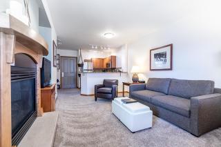 Perfectly Cozy 3rd floor Zephyr Mountain Lodge Condo with remodeled bath condo - 4