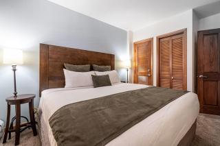 Perfectly Cozy 3rd floor Zephyr Mountain Lodge Condo with remodeled bath condo - 3