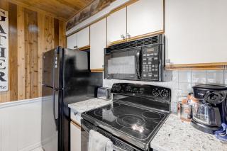 Pointe Royale Cozy Cabin Condo - Branson - 4
