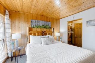 Pointe Royale Cozy Cabin Condo - Branson - 2