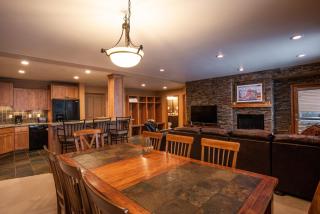 Premium Ski-Slope View Two Bedroom Zephyr Mountain Lodge Condo condo - 9