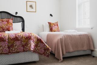 Premium Living on Stuart St - 8