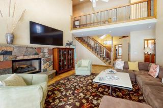 Mountain Luxury - 9